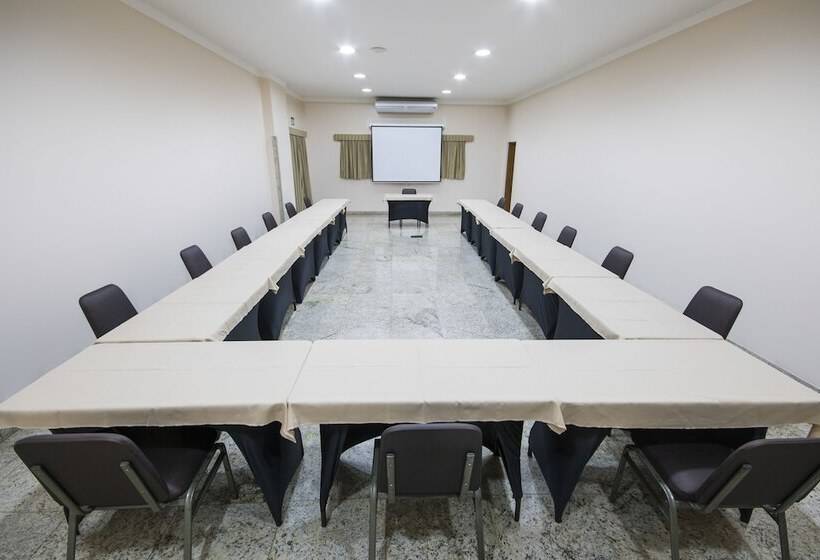 ホテル Dan Inn Campinas Anhanguera