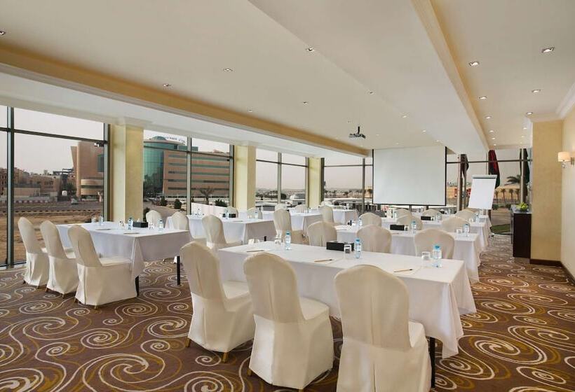 Doubletree By Hilton Hotel Dhahran