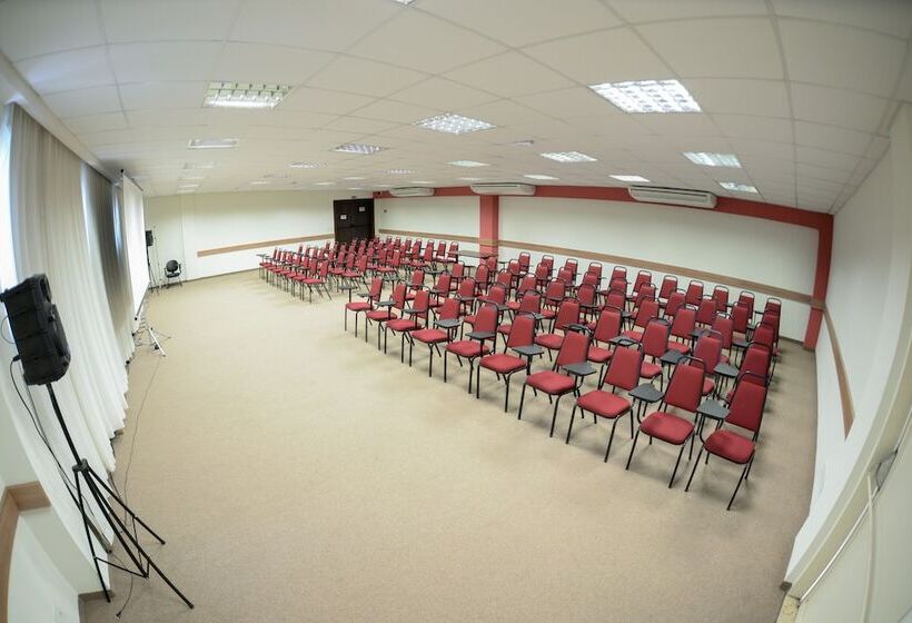 בית מלון כפרי Faria Lima Flat Service