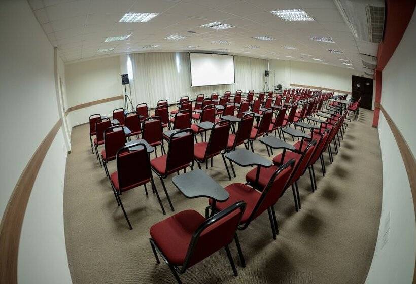 בית מלון כפרי Faria Lima Flat Service