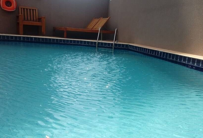 בית מלון כפרי Faria Lima Flat Service