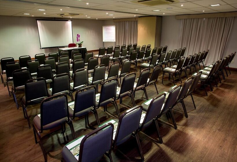 Отель Golden Park Campinas Viracopos