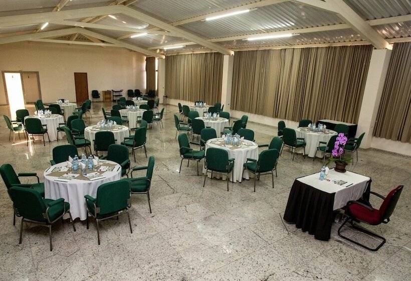 Отель Golden Park Campinas Viracopos