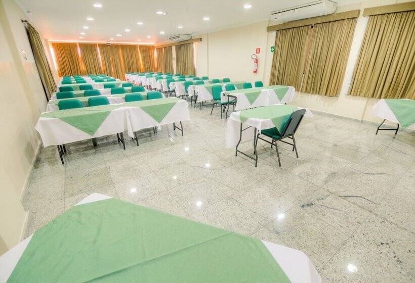 ホテル Golden Park Uberaba