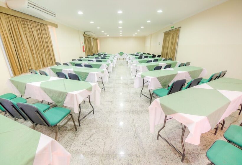 ホテル Golden Park Uberaba