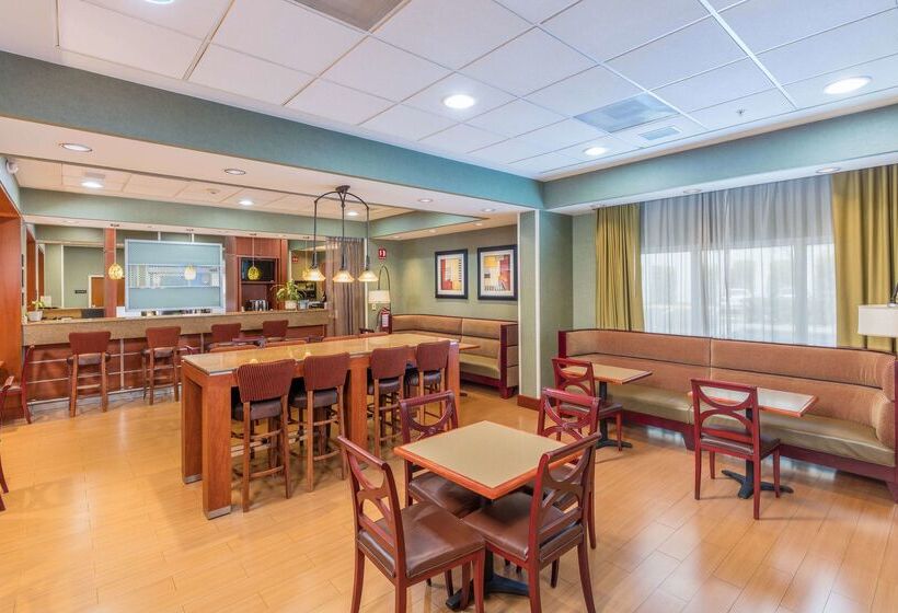 Отель Hampton Inn By Hilton Queretaro Tecnologico