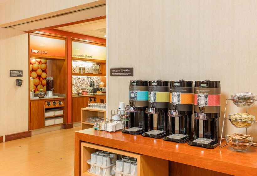 Отель Hampton Inn By Hilton Queretaro Tecnologico