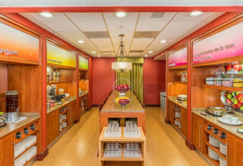 Отель Hampton Inn By Hilton Queretaro Tecnologico