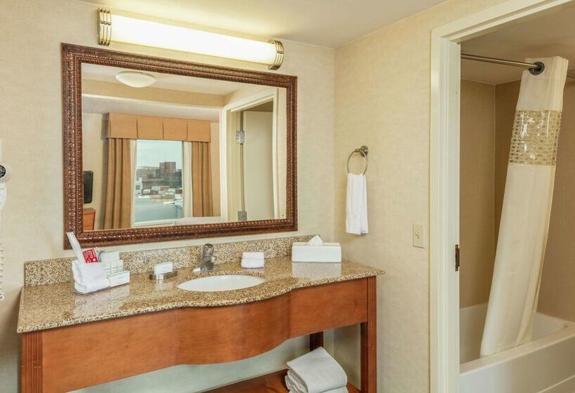 Отель Hampton Inn By Hilton Queretaro Tecnologico