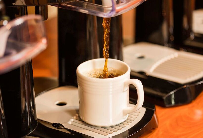 Отель Hampton Inn By Hilton Queretaro Tecnologico