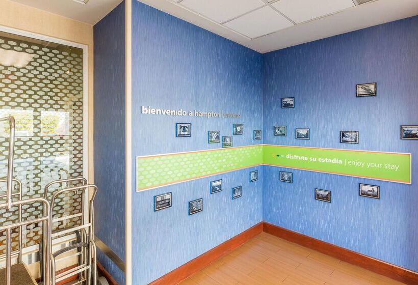 Отель Hampton Inn By Hilton Queretaro Tecnologico
