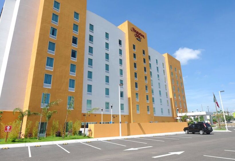 Отель Hampton Inn By Hilton Queretaro Tecnologico