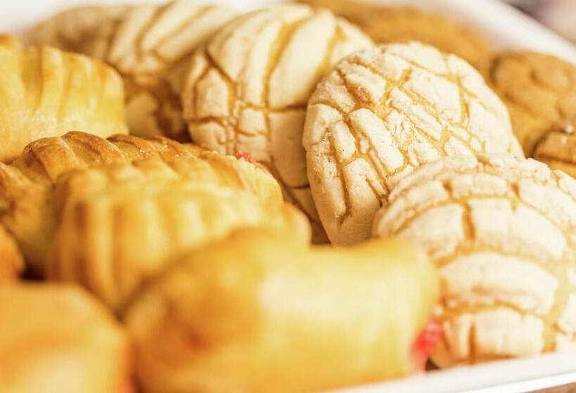 Отель Hampton Inn By Hilton Queretaro Tecnologico