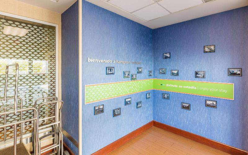 Отель Hampton Inn By Hilton Queretaro Tecnologico