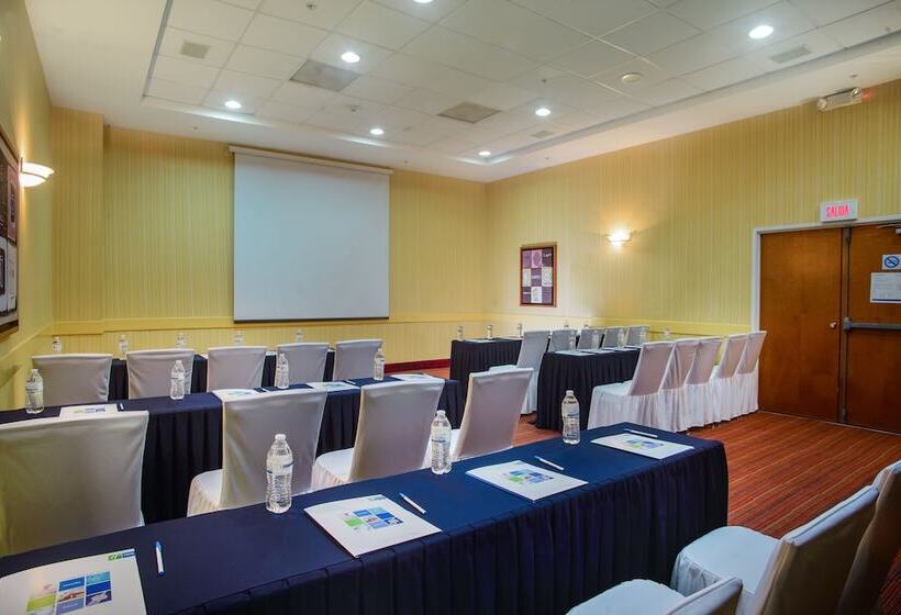 فندق Holiday Inn Express Tapachula, An Ihg