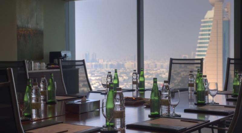 هتل Jumeirah Living World Trade Centre Dubai