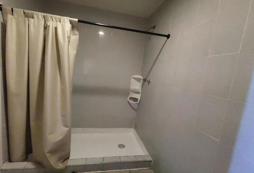 Capital Oc Hotel Marney