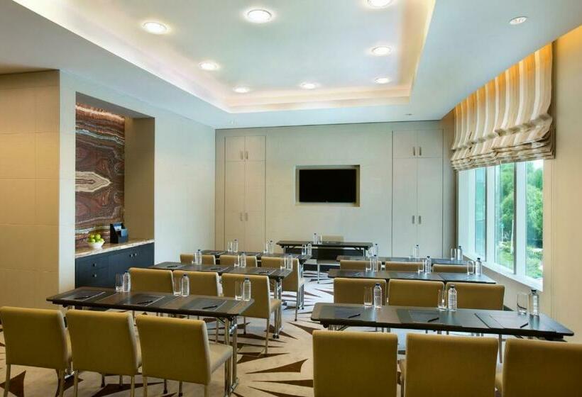 هتل Millennium Al Rawdah