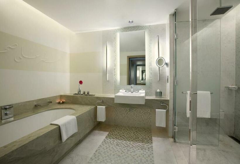 هتل Millennium Al Rawdah