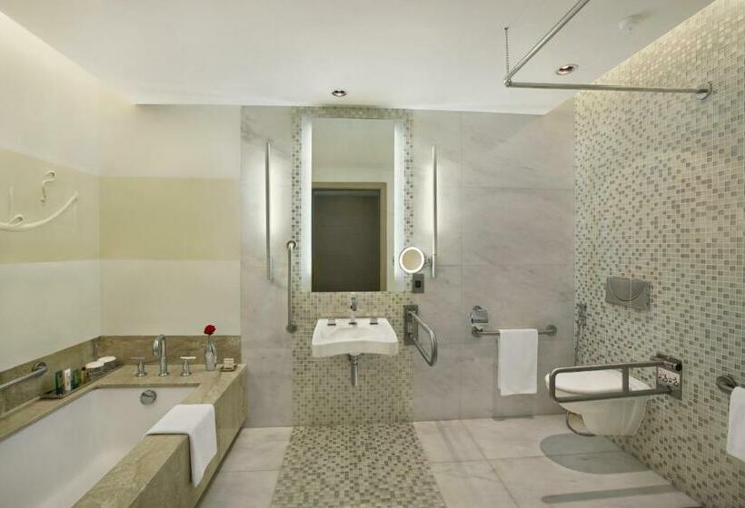 هتل Millennium Al Rawdah