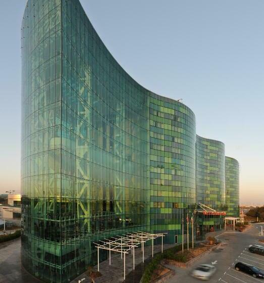 هتل Millennium Al Rawdah