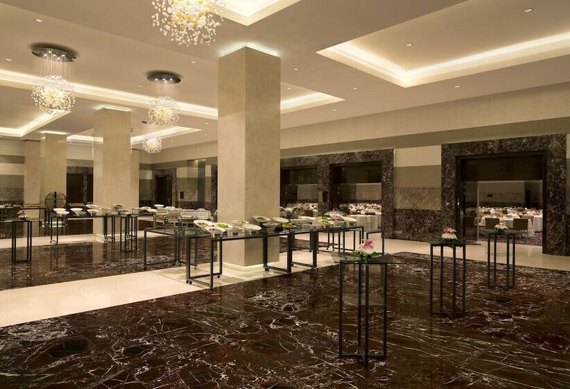 هتل Millennium Al Rawdah