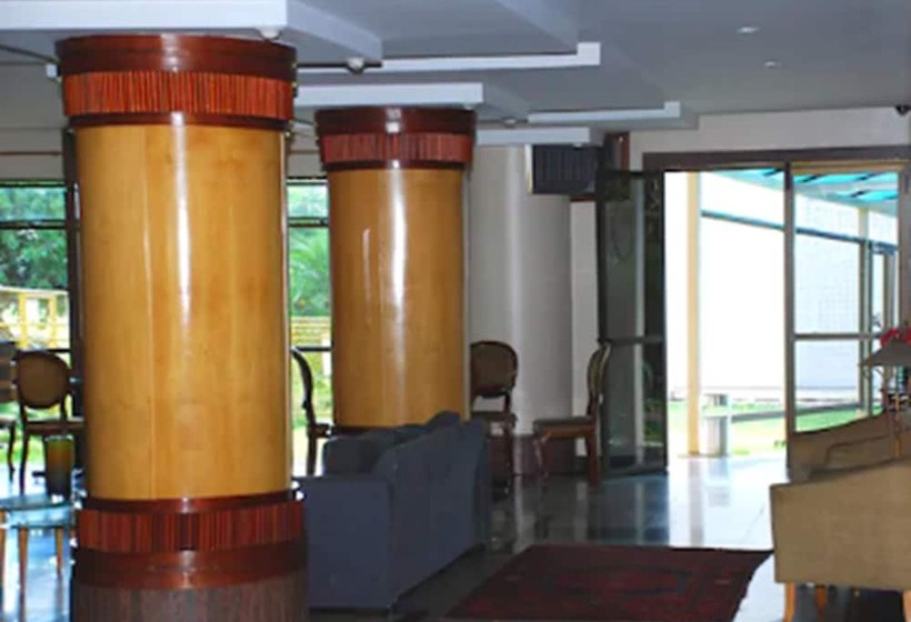 Отель Monumental Bittar