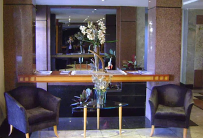 Отель Monumental Bittar