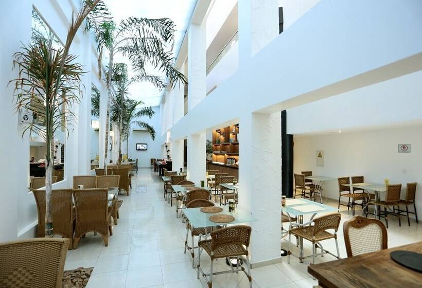 Отель Oasis Tower