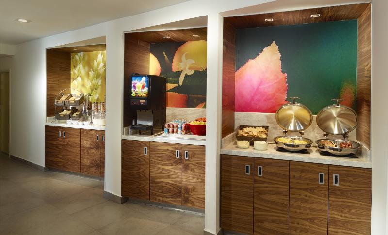 فندق One Saltillo Aeropuerto