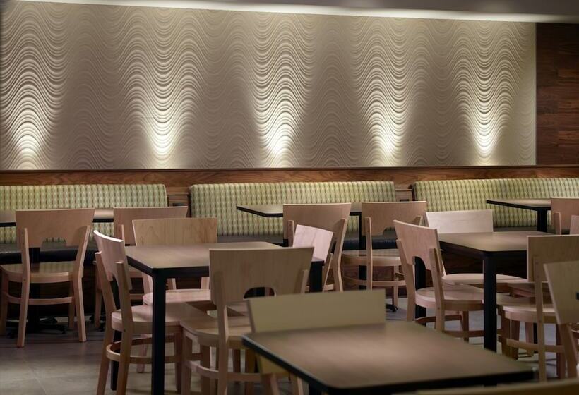 فندق One Saltillo Aeropuerto