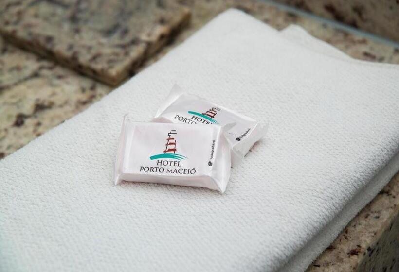 فندق Porto Maceio