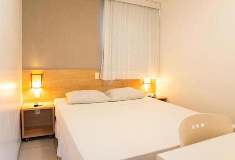 فندق Porto Maceio