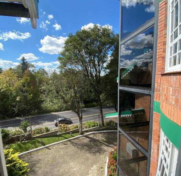 호텔 Pousada Ald' Mama