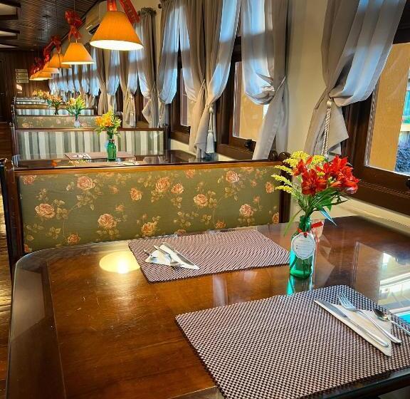 호텔 Pousada Vovó Carolina