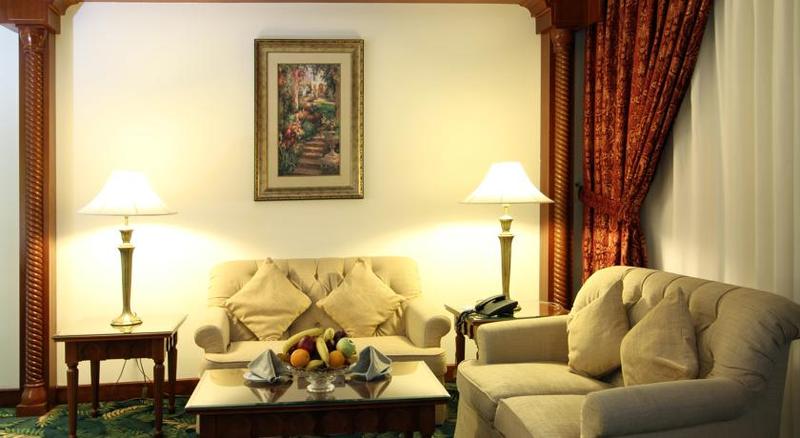 בית מלון כפרי Ramada Madinah Al Hamra