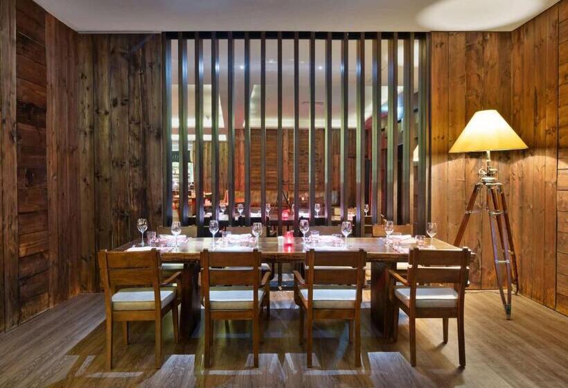 Rixos The Palm Hotel & Suites - Ultra All Inclusive