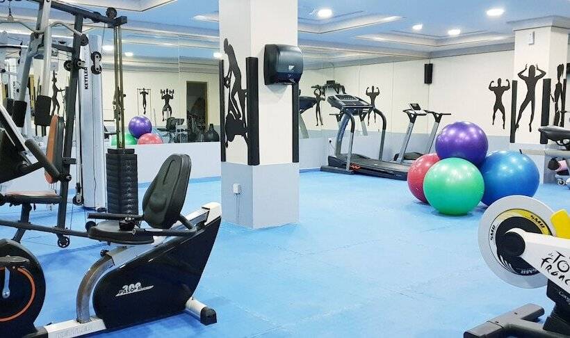 هتل Sahara Beach Resort & Spa