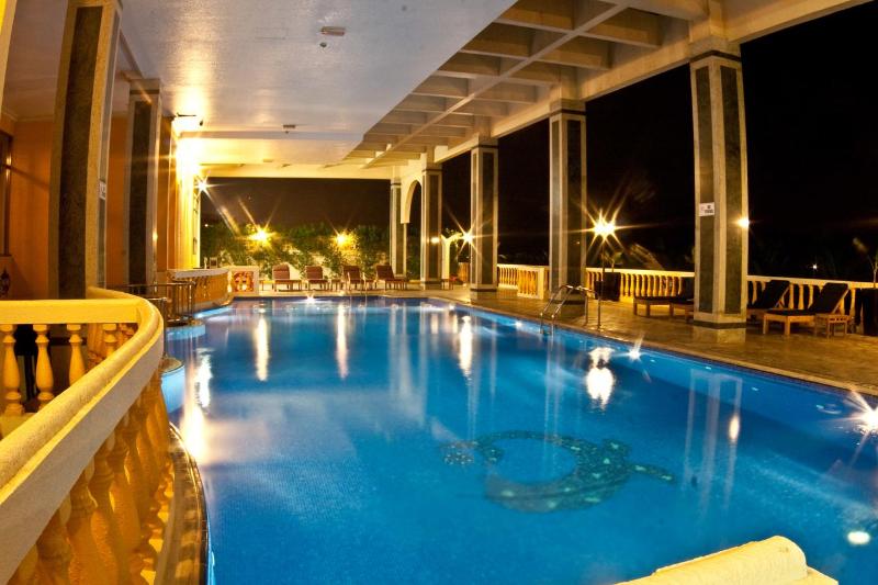 هتل Sahara Beach Resort & Spa