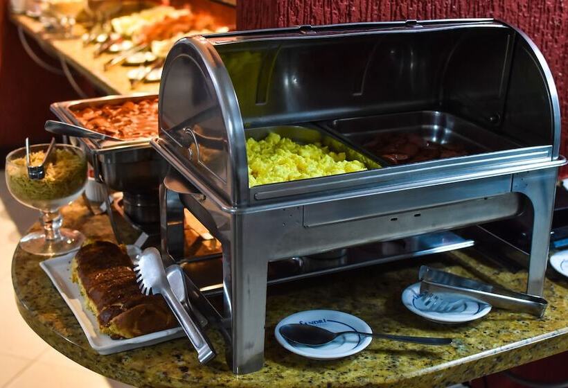 Отель Sandri City