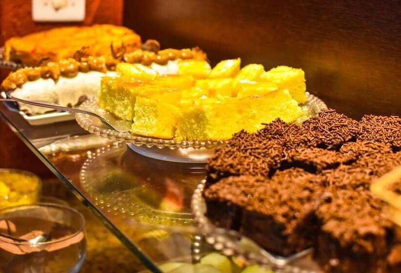 Отель Sandri City