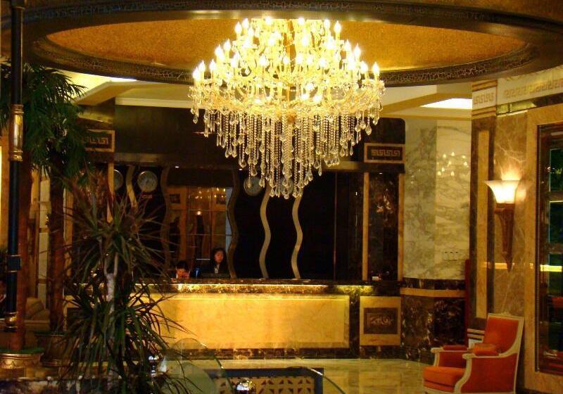 هتل Sharjah Palace