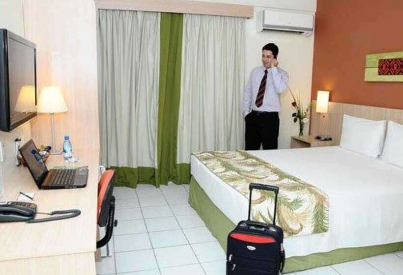 בית מלון כפרי Sleep Inn Manaus