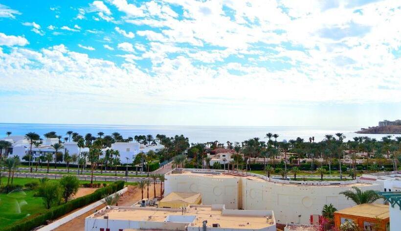 בית מלון כפרי JAZ Neo Naama Bay