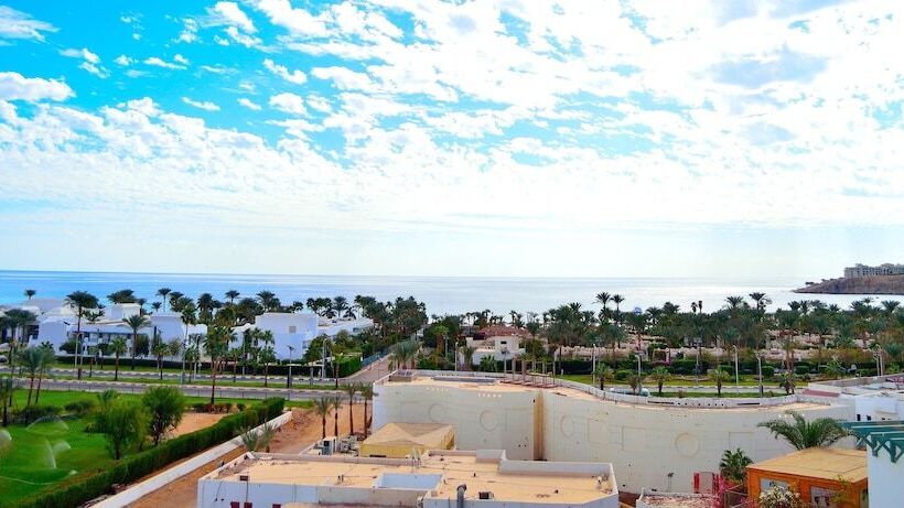 בית מלון כפרי JAZ Neo Naama Bay