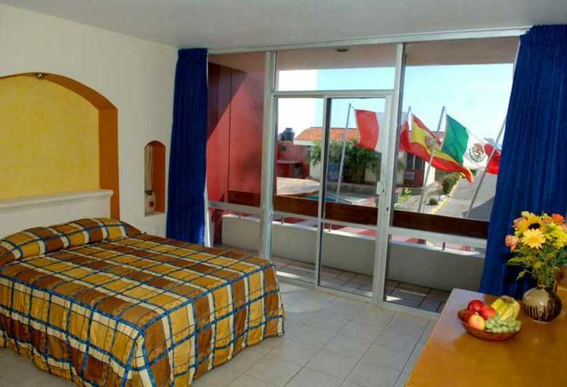 Del Real Hotel & Suites