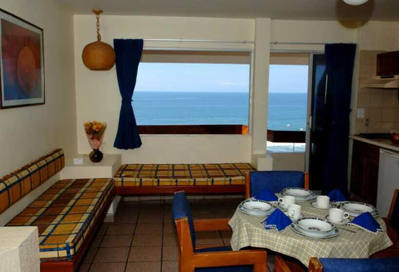 Del Real Hotel & Suites