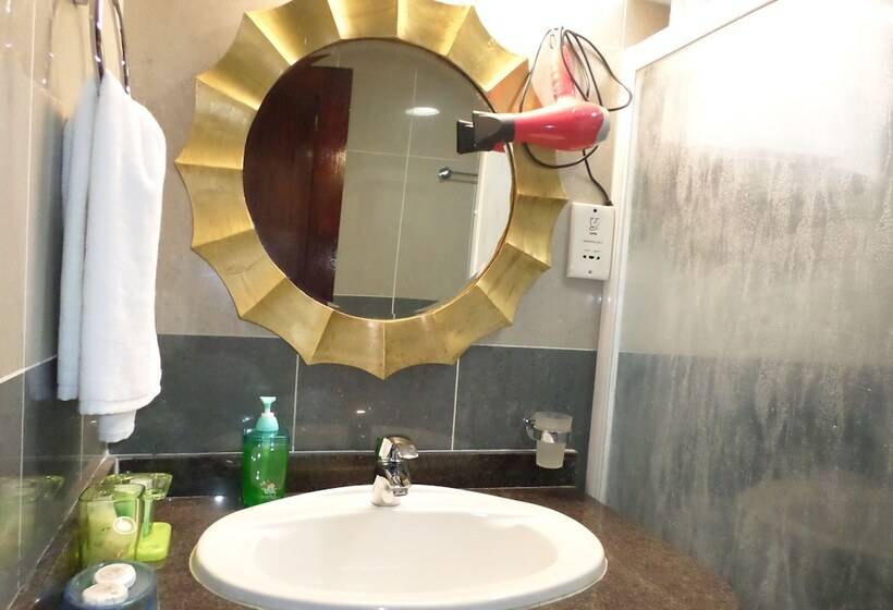 酒店 Sun City International