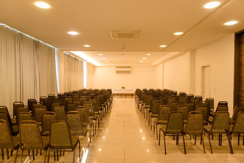 Отель Rede Andrade Vela Branca