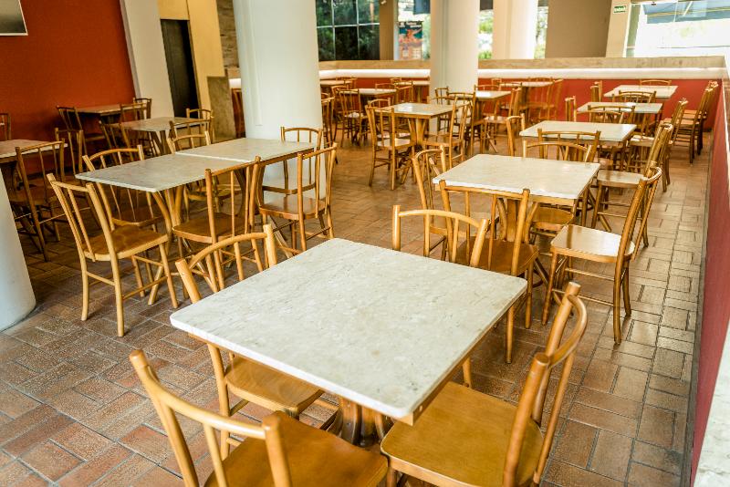 Отель Rede Andrade Vela Branca